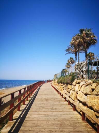 Beachfront Apartment Near Marbella Sitio de Calahonda Eksteriør bilde