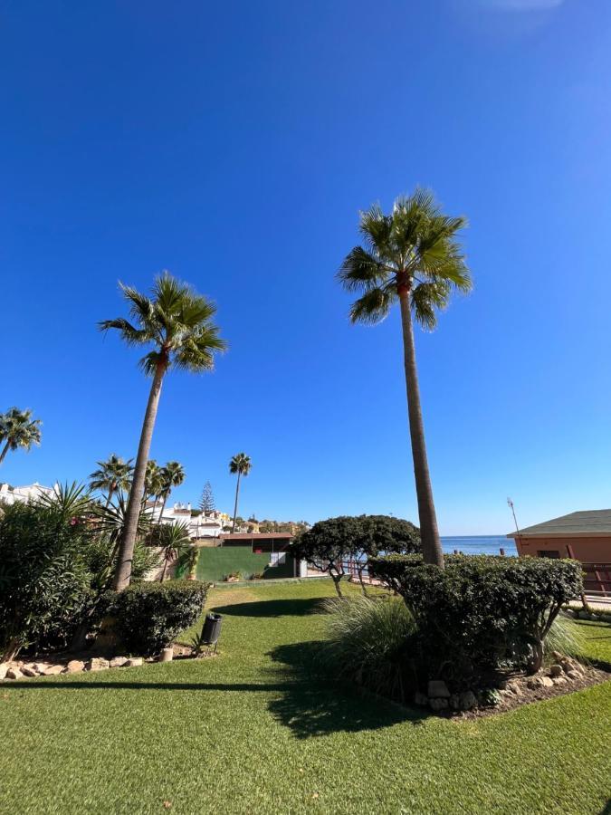 Beachfront Apartment Near Marbella Sitio de Calahonda Eksteriør bilde